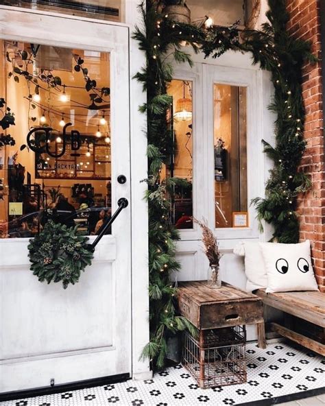 8 INSTAGRAMMABLE COFFEE SHOPS YOU NEED TO VISIT IN NYC