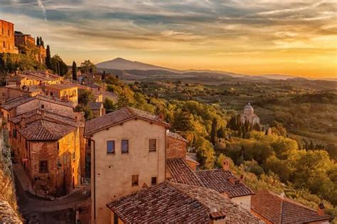 Montalcino: Castle and Vineyards Tour with Tasting | GetYourGuide