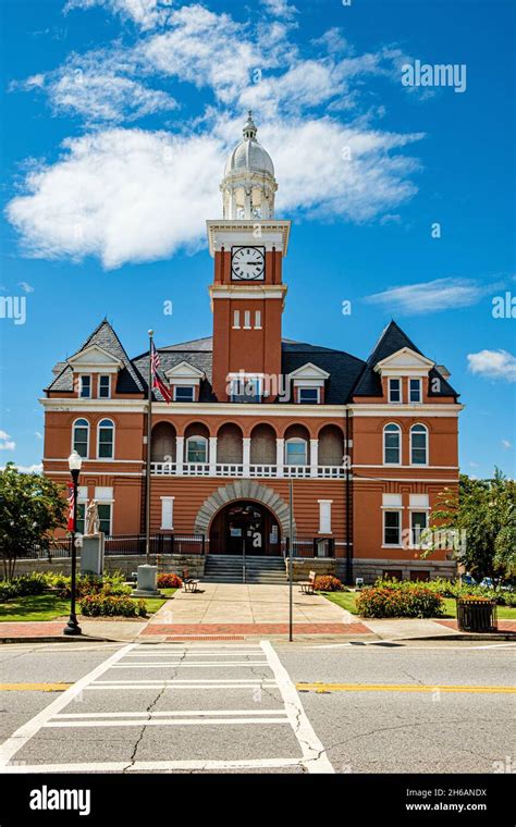 Elbert County Courthouse, Courthouse Square, Elberton, Georgia Stock Photo - Alamy