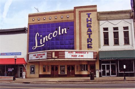 Lincoln Theatre (Fayetteville, Tn.) | Opened in 1951 with se… | Flickr