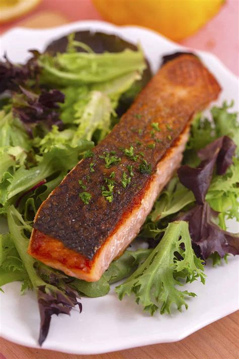 Crispy Skin Salmon Recipe - Mind Over Munch