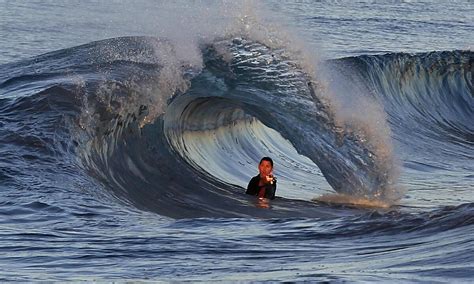 Tsunami waves — well, ripples — strike Southern California - Los Angeles Times