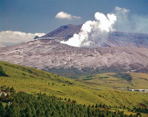 Mount Aso | Active, Caldera, Eruption, & Map | Britannica