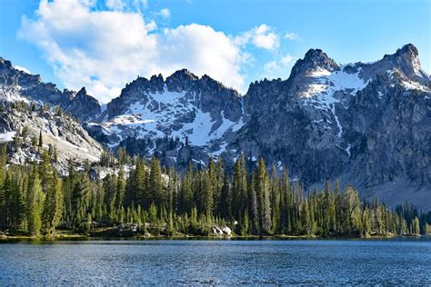 16 Best National & State Parks in Idaho | PlanetWare