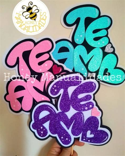 Topper / pin te amo en foami o gomaeva | Manualidades, Regalos bff, Letras en fomi