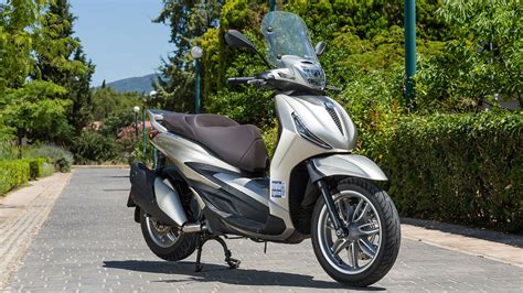 Piaggio Beverly 400 S - Test Εμφάνιση- ποιότητα κατασκευής Ανεση- εργο - piaggio