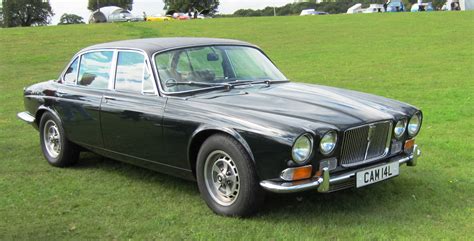 Jaguar XJ12