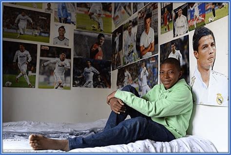 Mbappe : les Һιstoiɾes tragiques de "Ɩ'enfance difficile" jamais ...