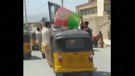 Afghanistan: Independence Day protests see Afghans wave national flag ...