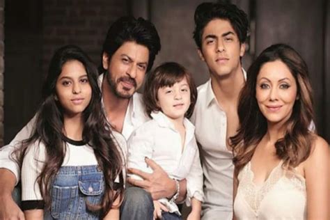 Shahrukh Khan Family Pic - Supriyadi info