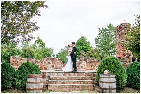 Bull Run Winery Wedding Celebration | Showit Blog