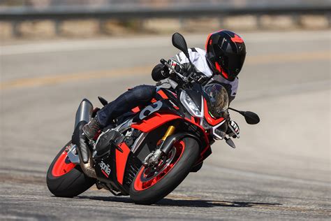 2021 Aprilia Tuono V4 / Factory | First Ride Review - myMOTORss