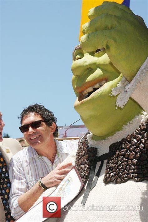 Picture - Antonio Banderas and Shrek at Star On The Hollywood Walk Of ...