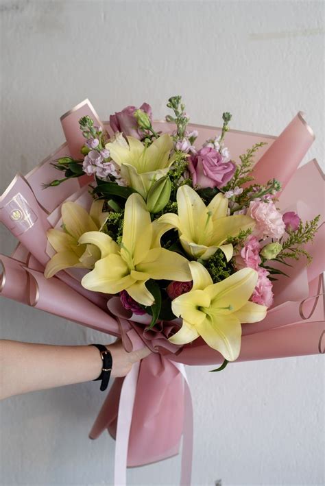 Yellow Lilies Bouquet | Lily bouquet, Flowers bouquet gift, Luxury flower bouquets