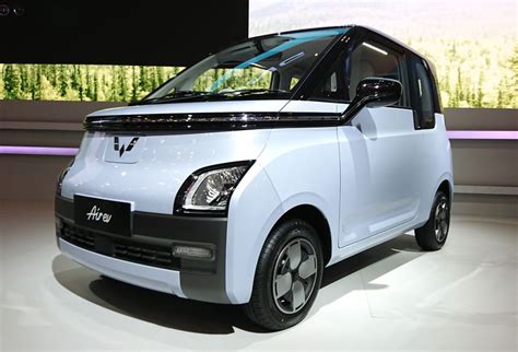 Bedah Varian Wuling Air EV Standard dan Long Range, Apa Saja Bedanya? - Carmudi Indonesia