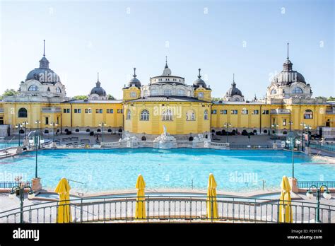 Thermal baths in Budapest Stock Photo - Alamy