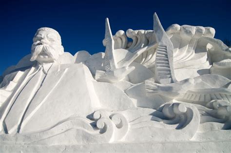 16 Impressive Snow Sculptures - Top Dreamer