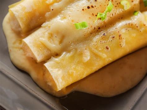 Best Seafood Cannelloni With Hawaiian Chile Alfredo Recipes