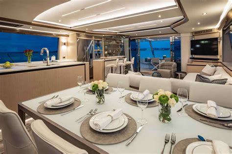 Aquila 70 Luxury - Approved Boats