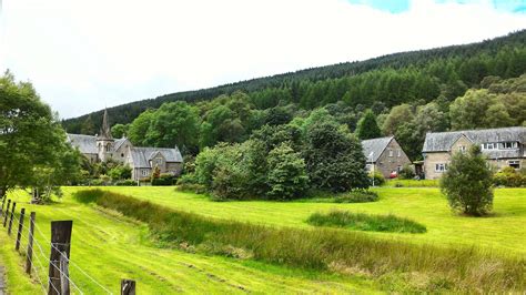 LOCH LOMOND COUNTRY COTTAGES (Tarbet, Scotland) - B&B Reviews, Photos, Rate Comparison - Tripadvisor