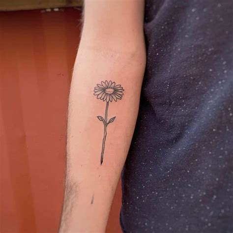 Simple Daisy Tattoo