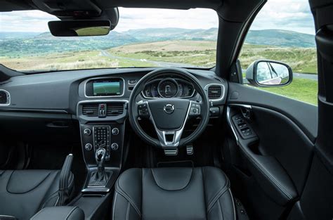 Volvo V40 interior | Autocar