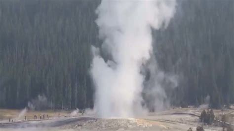 Massive Yellowstone Geyser Sat Dormant for 6 Years. It Just Exploded ...