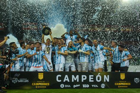 Racing Club campeón del Trofeo de Campeones 2022 | Pablo Layús