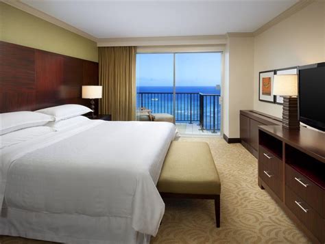 Sheraton Waikiki in Oahu Hawaii - Room Deals, Photos & Reviews