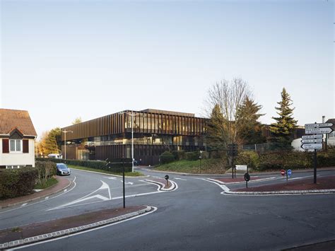 Gallery of Léonard de Vinci Technical College / TANK Architectes + COSA Colboc Sachet ...