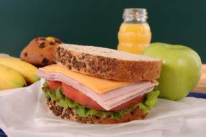 Packed Lunch Tips and Tricks | ThriftyFun