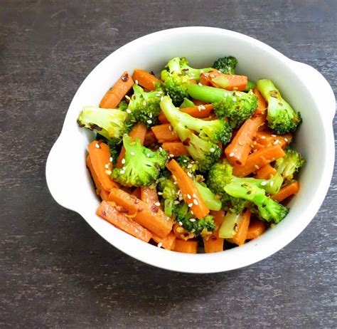 Broccoli and Carrot Stir Fry » Maayeka