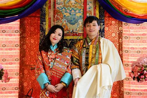 Bhutan Traditional Dress & Costume - Things to Know | Go Bhutan Tours