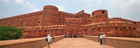 Agra Attractions Travel Guide | Agra Tourist Places & Destinations