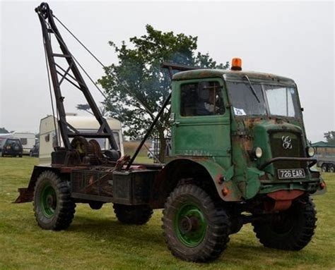 BEDFORD. QL 4X4, Boom-Crane Truck. | Vintage trucks, Bedford truck, Cool trucks