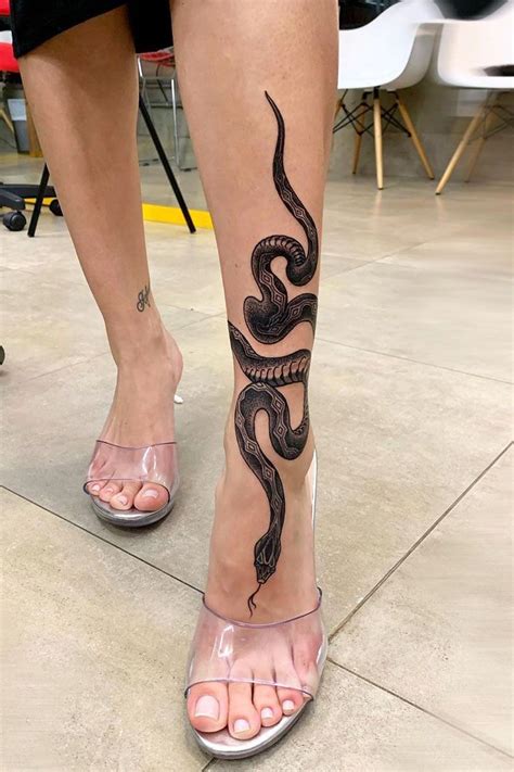 25+ Snake tattoo ideas | Leg tattoos women, Snake tattoo design, Thigh ...