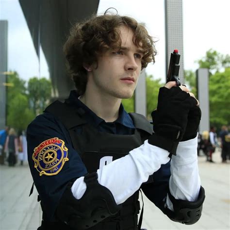 My RE2 Leon cosplay! : r/residentevil