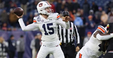 'Hopefully he'll get a shot:' Auburn freshman QB Hank Brown impresses ...