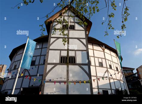 Shakespeare's Globe Theatre reconstruction, Southbank, London, England, UK Stock Photo - Alamy