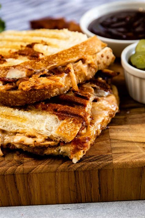 BBQ Chicken Panini Recipe - EASY GOOD IDEAS