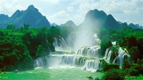 China Guangxi travel jungle waterfall 4K Ultra HD Preview | 10wallpaper.com