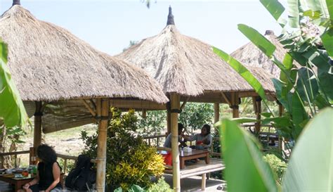 Warung Cantik, Makan Sambil Dimanja Sawah Bali yang Wow Abis