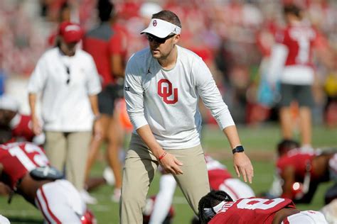 Oklahoma's Lincoln Riley Makes Midseason Watch List - Sports Illustrated Oklahoma Sooners News ...