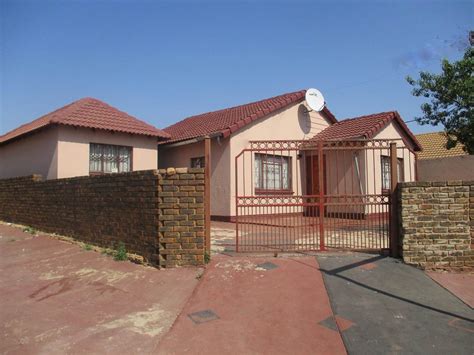 2 Bedroom House for Sale in Atteridgeville | Pretoria - South Africa | IA0003126591 | ImmoAfrica.net