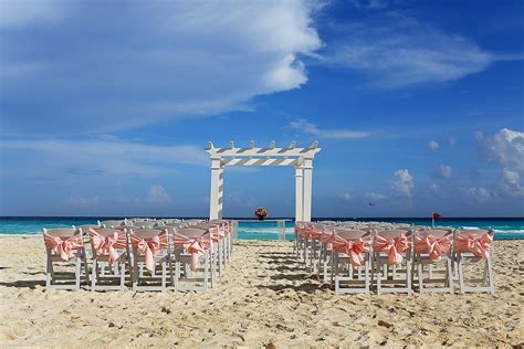 Cancun Wedding at Secrets The Vine - Carolyne and Jason