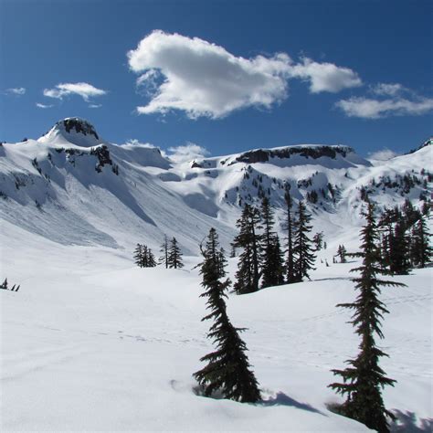 Artist Point - snowshoeing in Washington