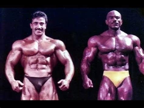 Sergio Oliva's delts at his 1984 Olympia comeback. : r/bodybuilding