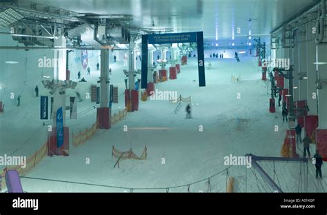 Milton, Keynes, indoor, arena, ski, snowdrome Stock Photo - Alamy