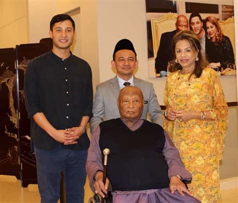 Mata Pasti Terpikat Dengan Tengku Fahd, Adinda Sultan Pahang - Page 9 of 13