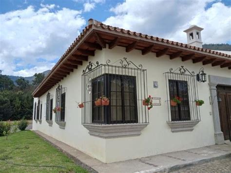 Casa en Renta en Jocotenango, Sacatepéquez - U$D 1.900 - CAR22740 - BienesOnLine